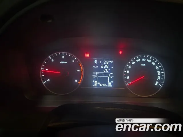 KG_Mobility_Ssangyong Rexton 2018 thumb 8