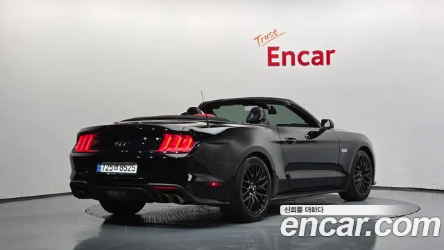Ford Mustang Mach-E 2022 thumb 2