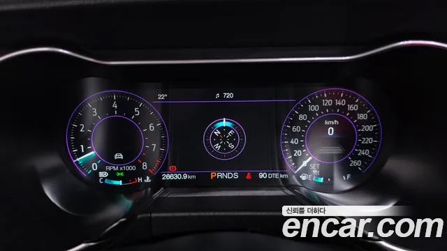 Ford Mustang Mach-E 2022 thumb 8