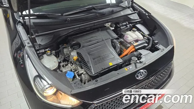Kia Niro 2016 thumb 6