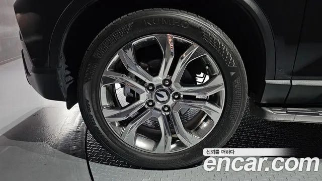 KG_Mobility_Ssangyong Rexton 2017 thumb 5