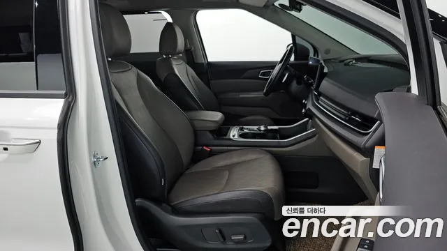 Kia Carnival 2024 thumb 11