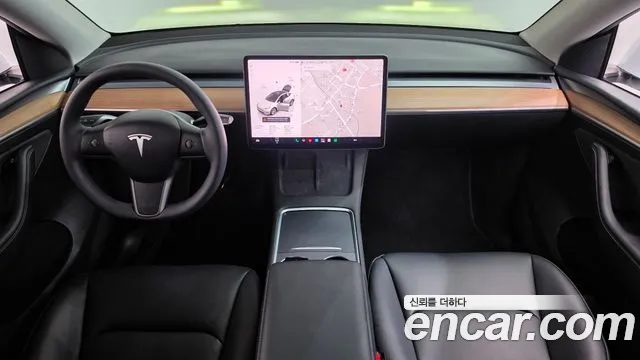 Tesla Model Y 2023 thumb 7