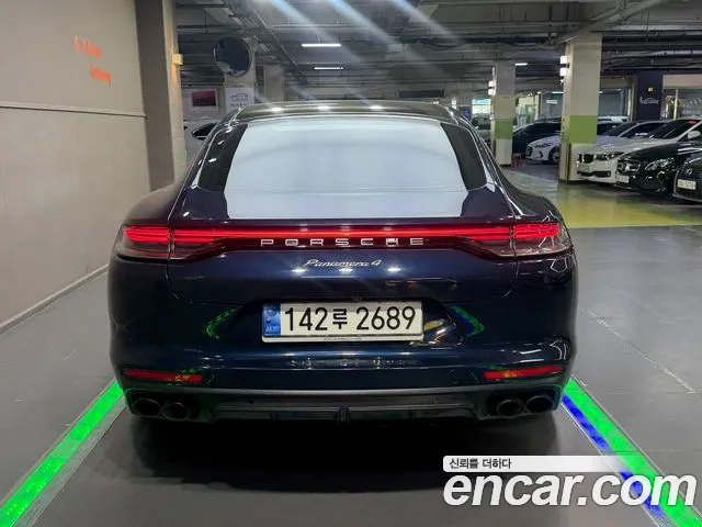 Porsche Panamera 2023 thumb 5