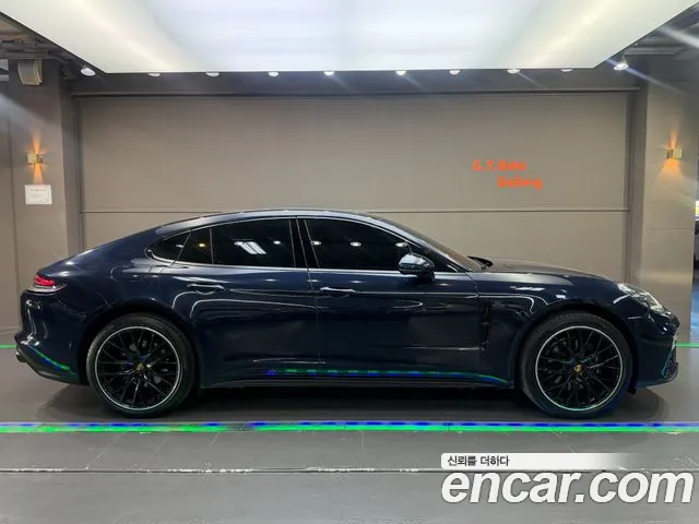 Porsche Panamera 2023 thumb 6