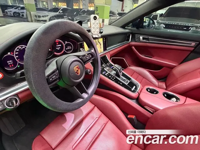 Porsche Panamera 2023 thumb 8