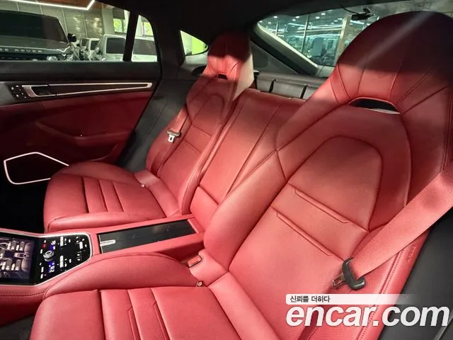 Porsche Panamera 2023 thumb 10