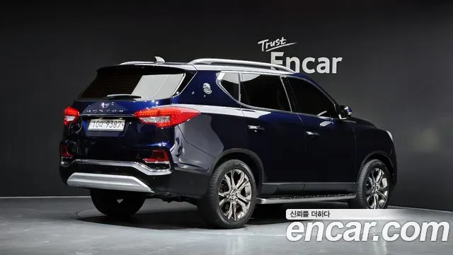 KG_Mobility_Ssangyong Rexton 2017 thumb 2