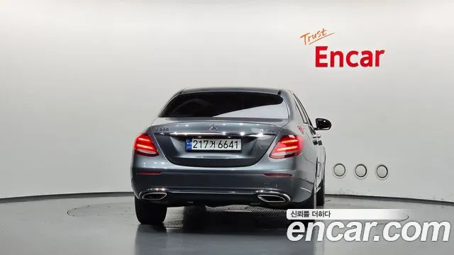Mercedes-Benz E-Класс 2018 thumb 4
