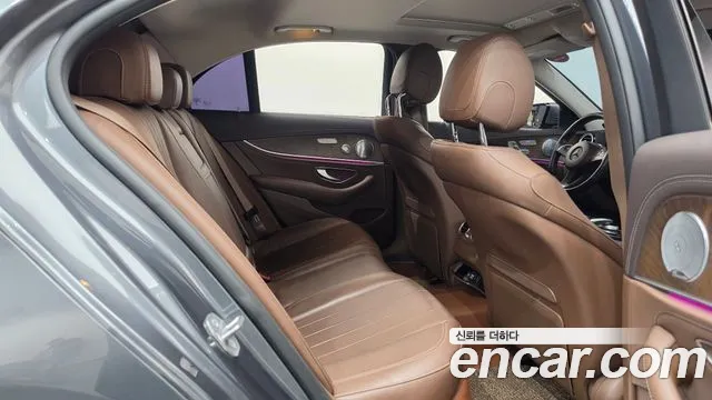 Mercedes-Benz E-Класс 2018 thumb 12