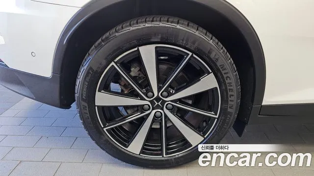 Polestar 2 2022 thumb 5