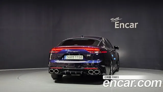 Kia Stinger 2021 thumb 4