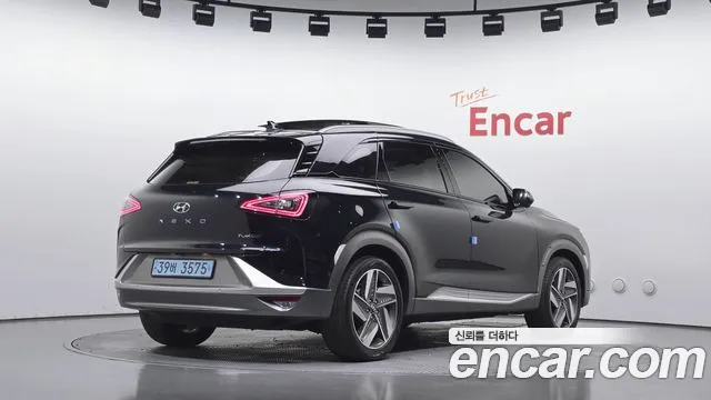 Hyundai Nexo 2023 thumb 2