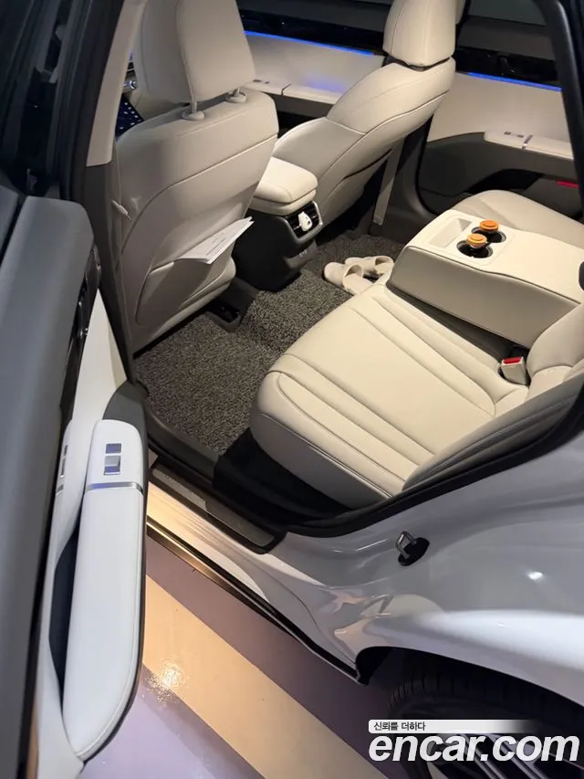 Hyundai Grandeur 2023 thumb 8