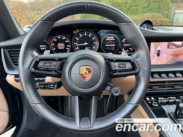 Porsche 911 2021 thumb 6
