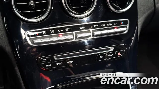 Mercedes-Benz C-Класс 2016 thumb 12