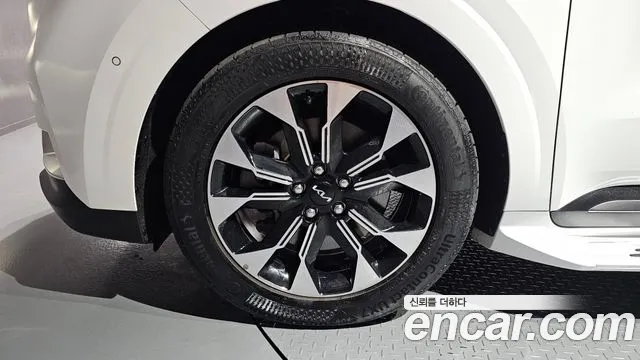 Kia Carnival 2022 thumb 5