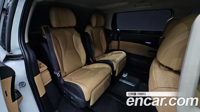 Kia Carnival 2022 thumb 11