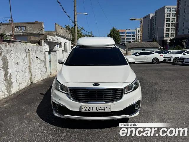 Kia Carnival 2016 thumb 12