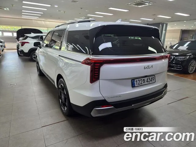 Kia Carnival 2025 thumb 2