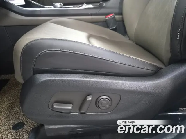 Kia Carnival 2025 thumb 5