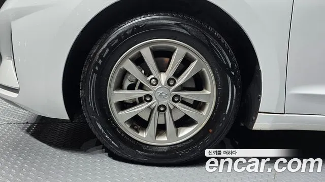 Hyundai Avante 2019 thumb 5