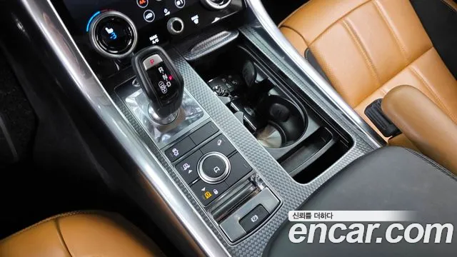 Land Rover Range Rover Sport 2019 thumb 9