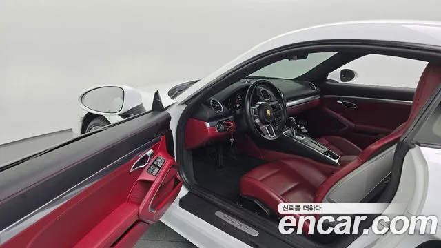 Porsche Cayman 2018 thumb 10