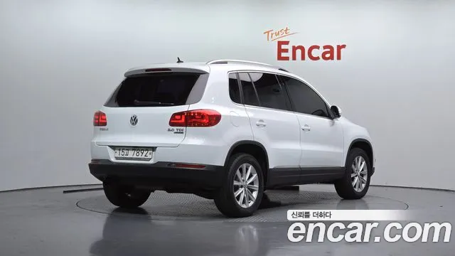 Volkswagen Tiguan 2015 thumb 2