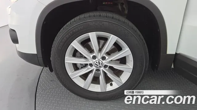 Volkswagen Tiguan 2015 thumb 5