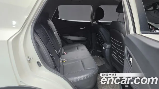 KG_Mobility_Ssangyong TIBOLI 2018 thumb 12