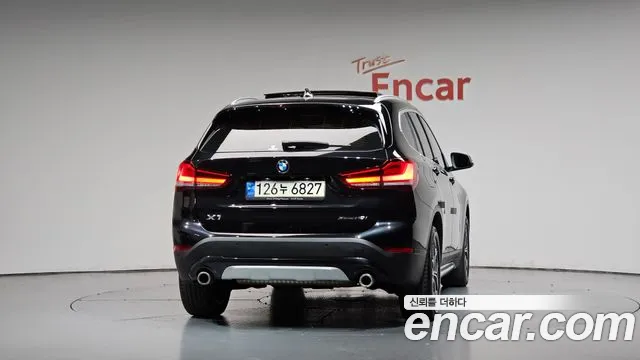 BMW X1 2021 thumb 3