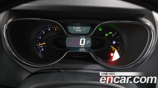 Renault-KoreaSamsung Captur 2016 thumb 8