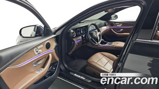 Mercedes-Benz E-Класс 2023 thumb 9