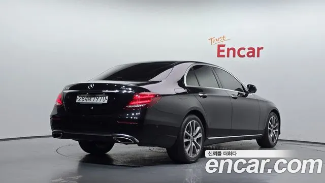 Mercedes-Benz E-Класс 2018 thumb 2