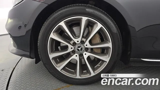 Mercedes-Benz E-Класс 2018 thumb 5
