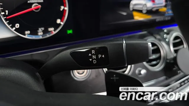 Mercedes-Benz E-Класс 2018 thumb 9