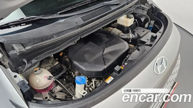 Hyundai Staria 2021 thumb 6