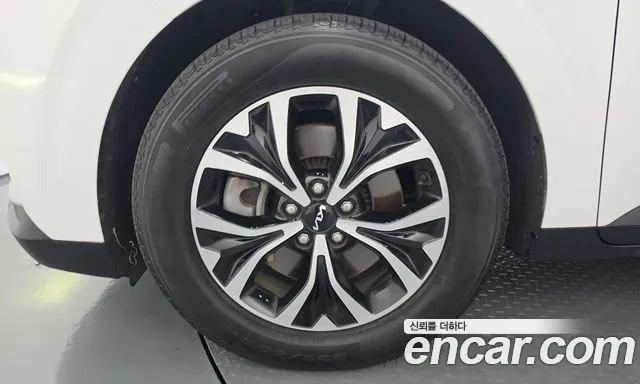 Kia Carnival 2022 thumb 5