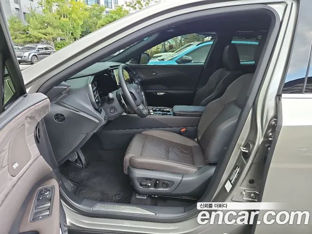 Lexus RX 2026 thumb 10