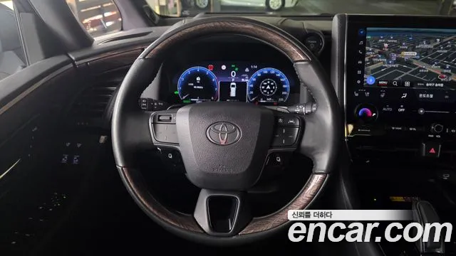 Toyota Alphard 2023 thumb 8