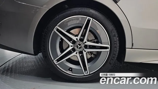 Mercedes-Benz C-Класс 2024 thumb 4