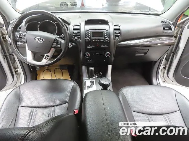 Kia Sorento 2010 thumb 6