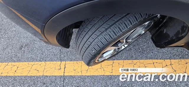 KG_Mobility_Ssangyong TIBOLI 2015 thumb 5