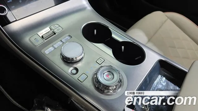 Genesis GV70 2024 thumb 9