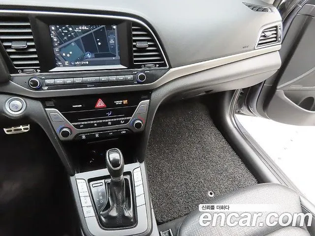 Hyundai Avante 2016 thumb 9