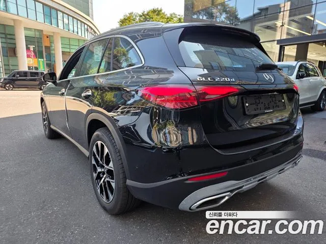 Mercedes-Benz GLC 2026 thumb 5