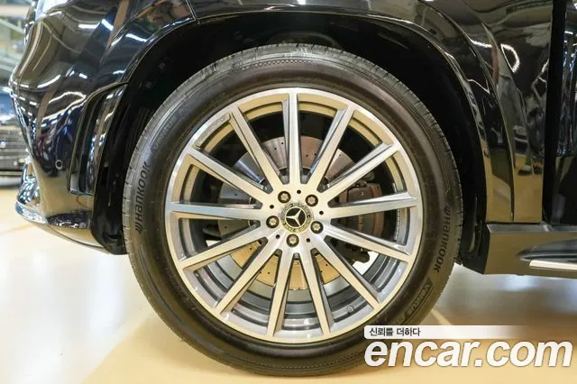 Mercedes-Benz GLS 2022 thumb 8