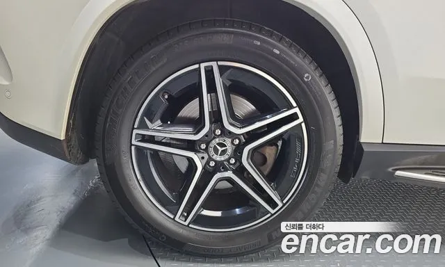 Mercedes-Benz GLE 2019 thumb 5