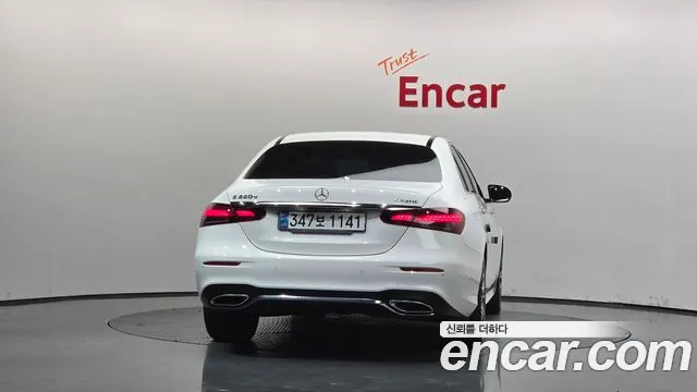 Mercedes-Benz E-Класс 2021 thumb 4